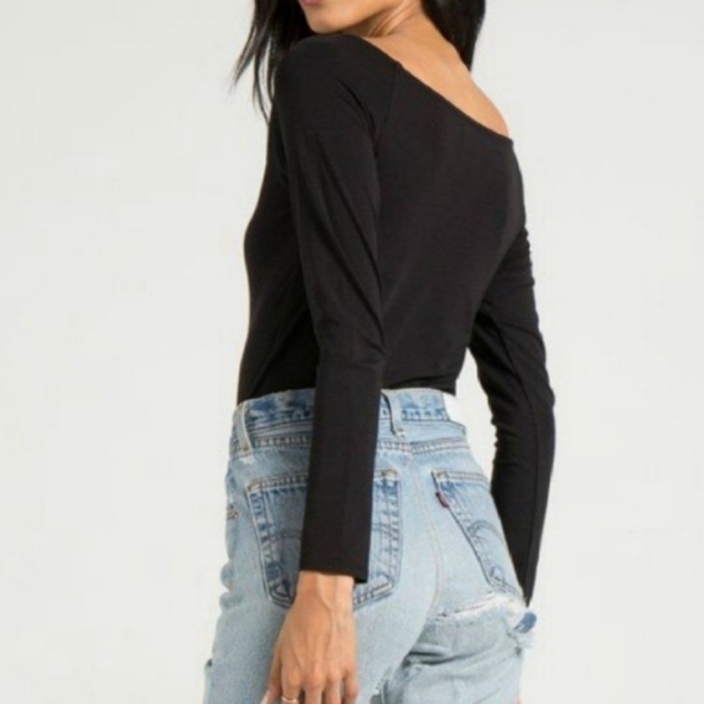 n: Philanthropy Off the Shoulder Black Harriet Top - Picture 5 of 12